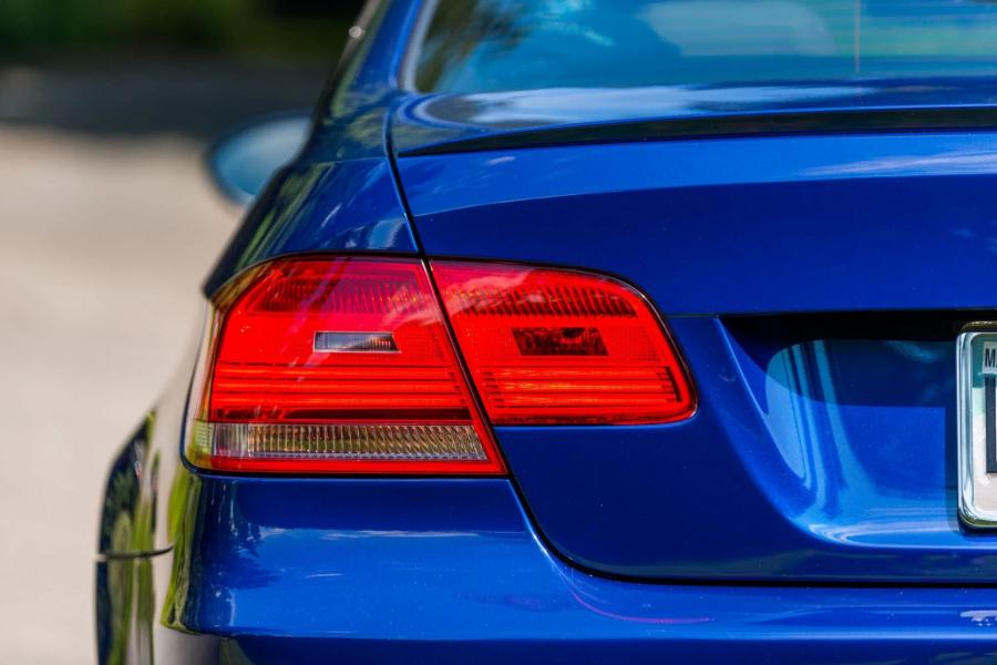 Детали экстерьера BMW M3 Coupe (E92) 2009 года  (фото 14 из 69)